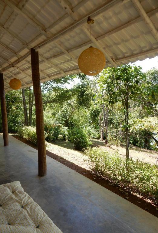 Kadolana Eco Village