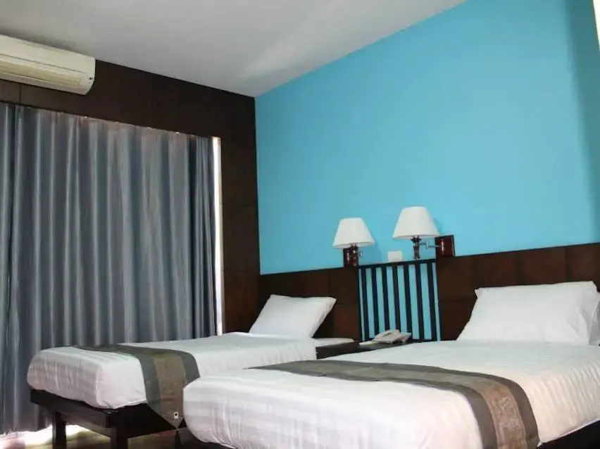 Hotel photo 12
