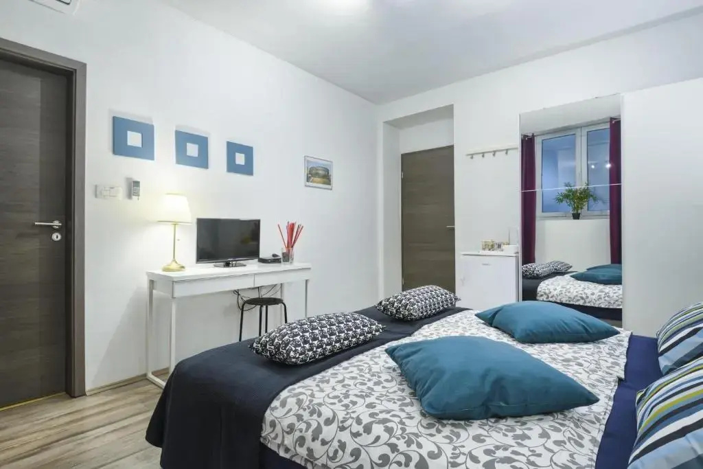 Top Center Rooms & Studio - Chambres