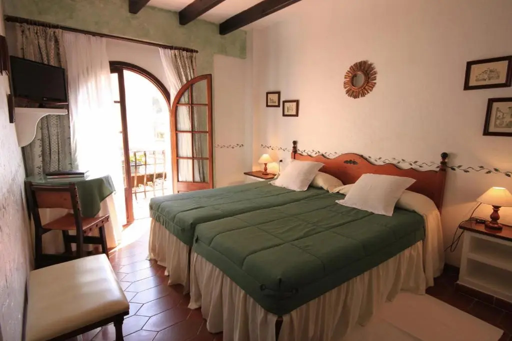 Petit Hotel Restaurante Ses Rotges - Adults Only - Chambres