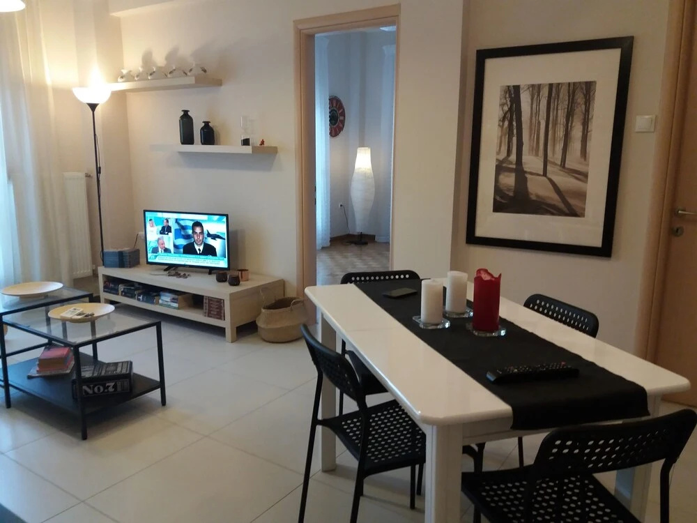 Trendy Urban Home in Athens - 5' to Metro Station