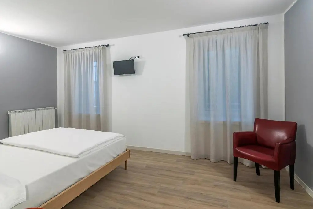 Standard Double room (full double bed)