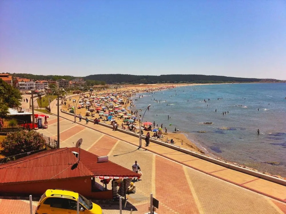 Beach & Waterfront