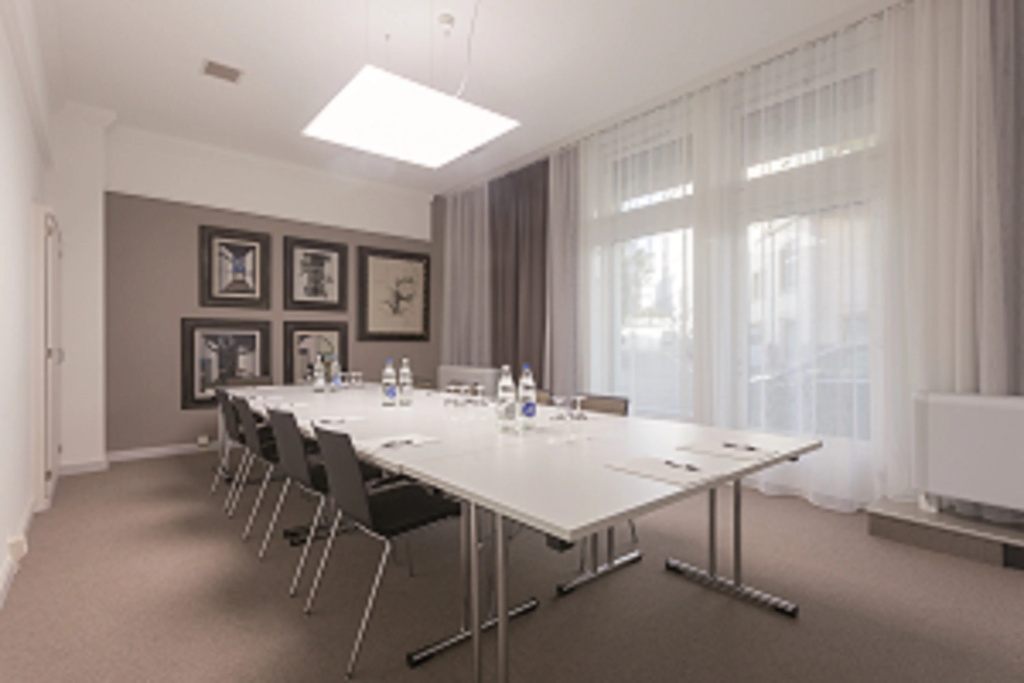 EMA House Hotel Suites - Général