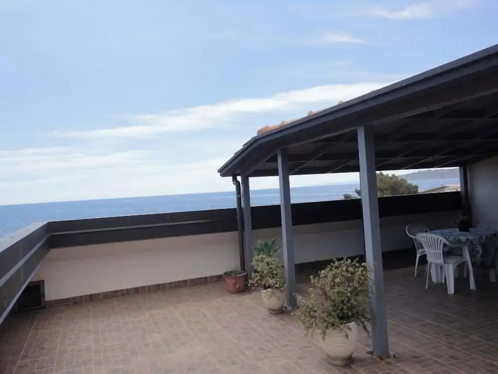 Wonderful Apartment in Front of the sea