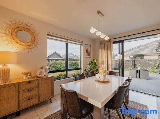 Sunlit Sanctuary with Private Patio in Wigram in Christchurch