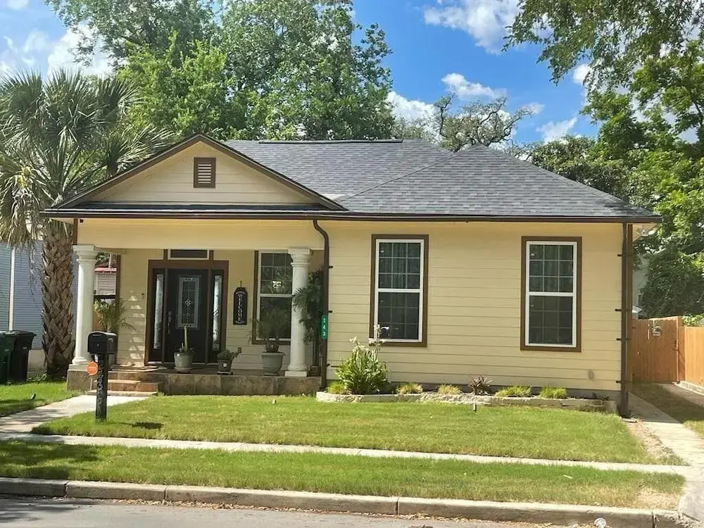 Woodlawn Main-House Downtown SA