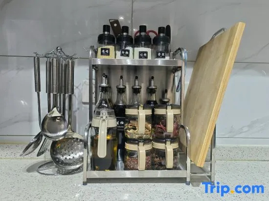 Food & Beverage