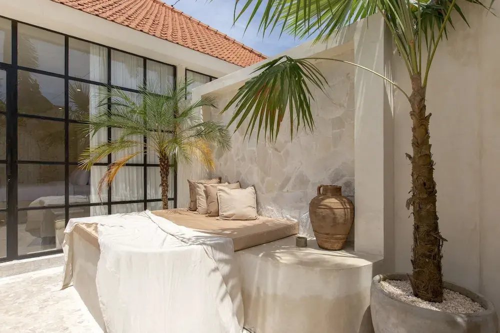Luxe & Unique Honeymoon Bocami Suites-1 By OriVista