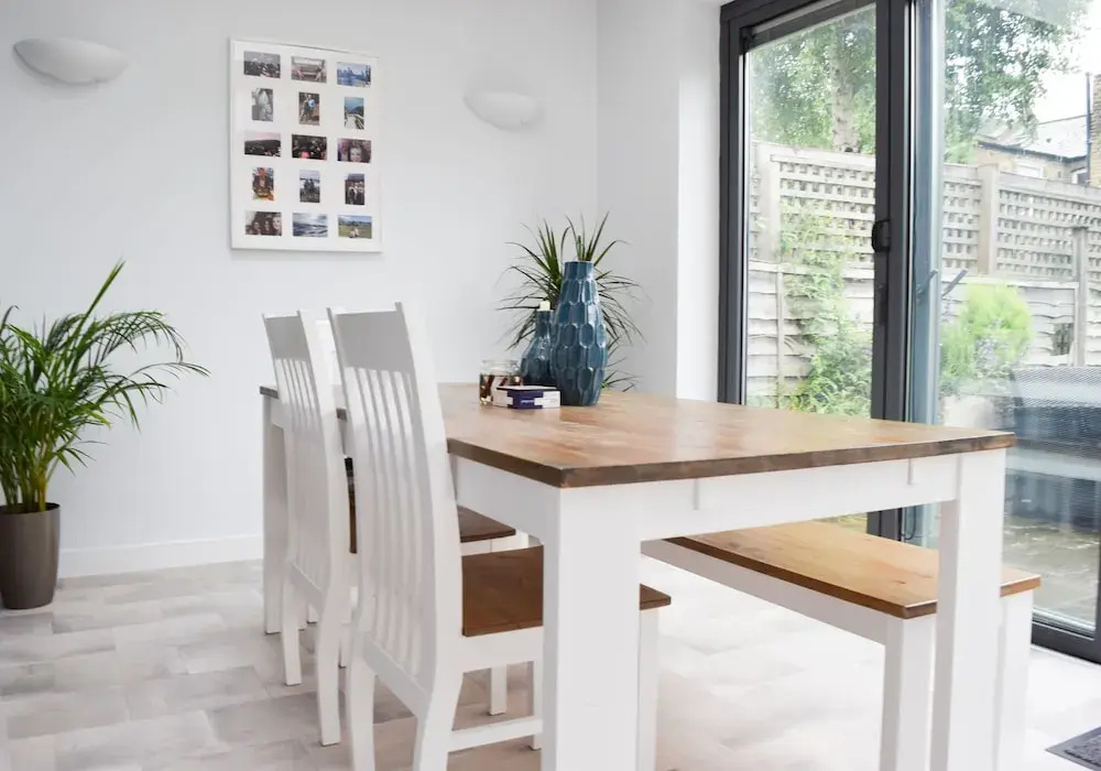 Large 3 Bedroom Family Home in Tooting