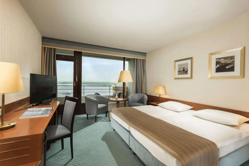 Superior Double room (full double bed)