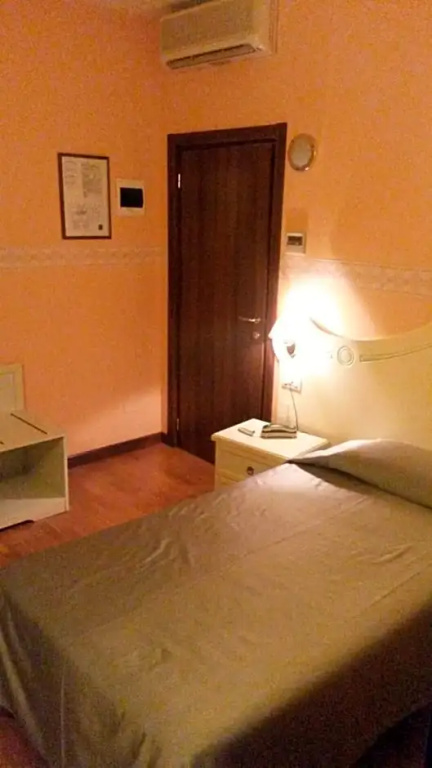 Albergo Ristorante Flora - Chambres