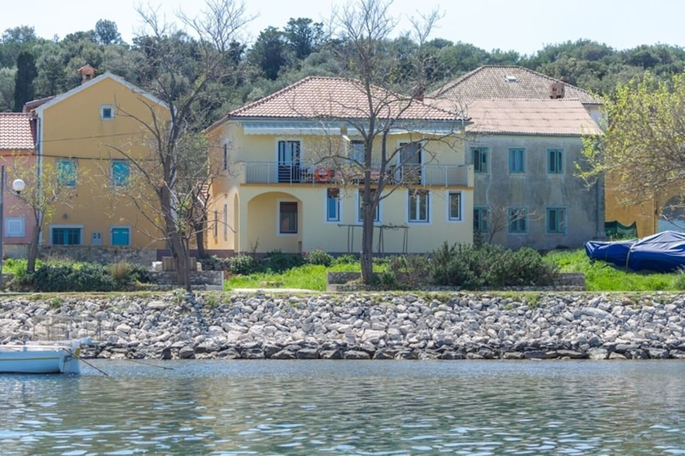Apartment Zvone
