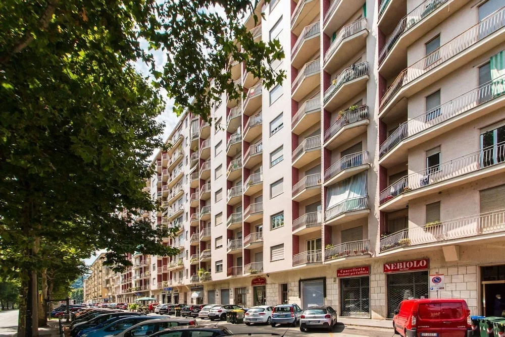 Vanchiglia Cozy Flat with Terrace and City View