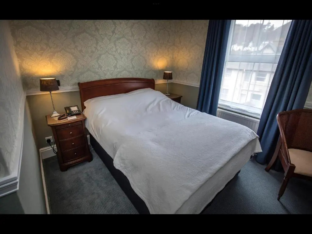 Economy room