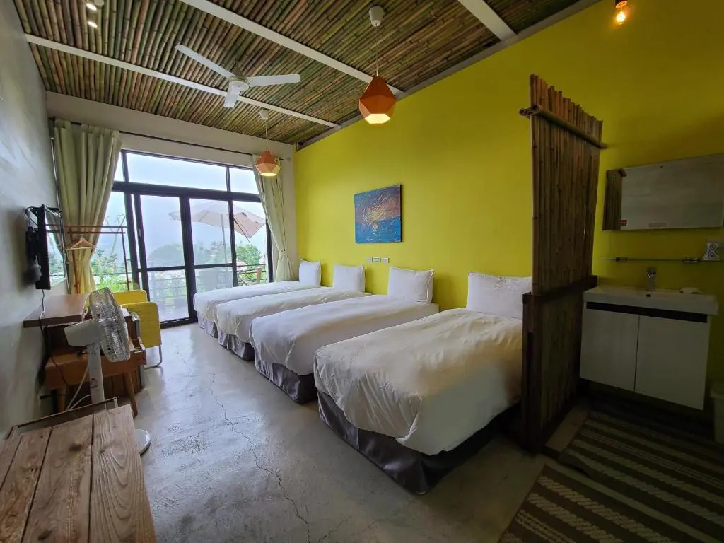 Standard Quadruple room with balcony