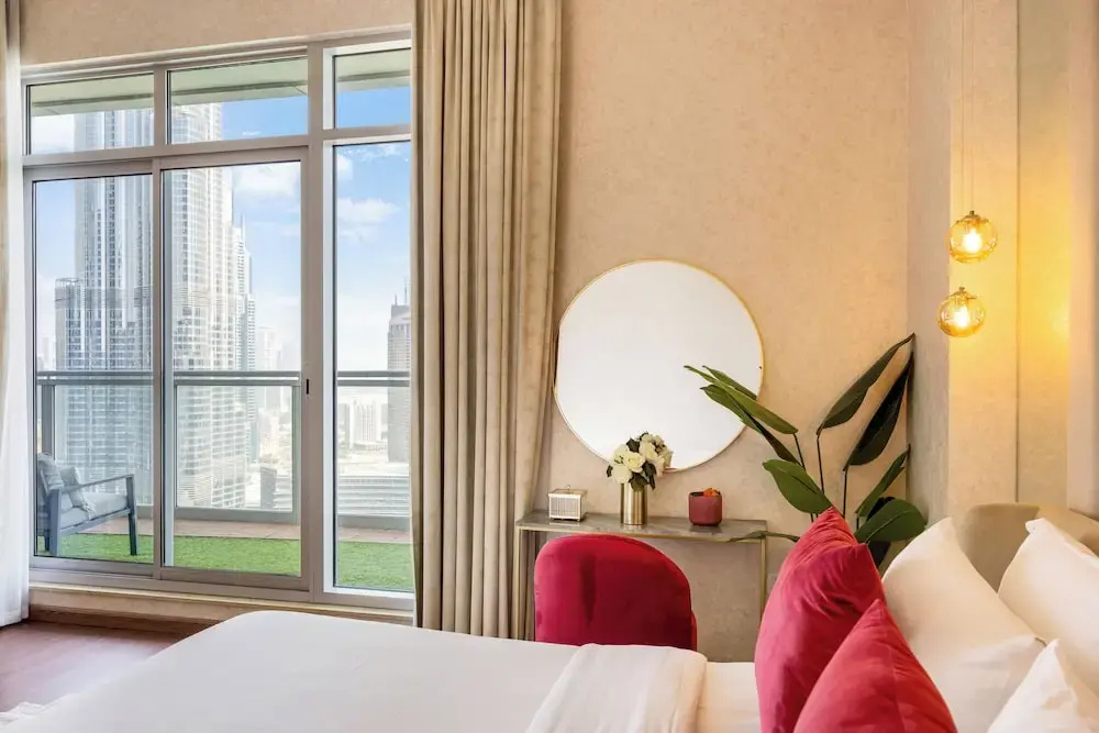 Durrani Homes - Alluring 5BR Penthouse with Burj Khalifa and Fountain View — фото
