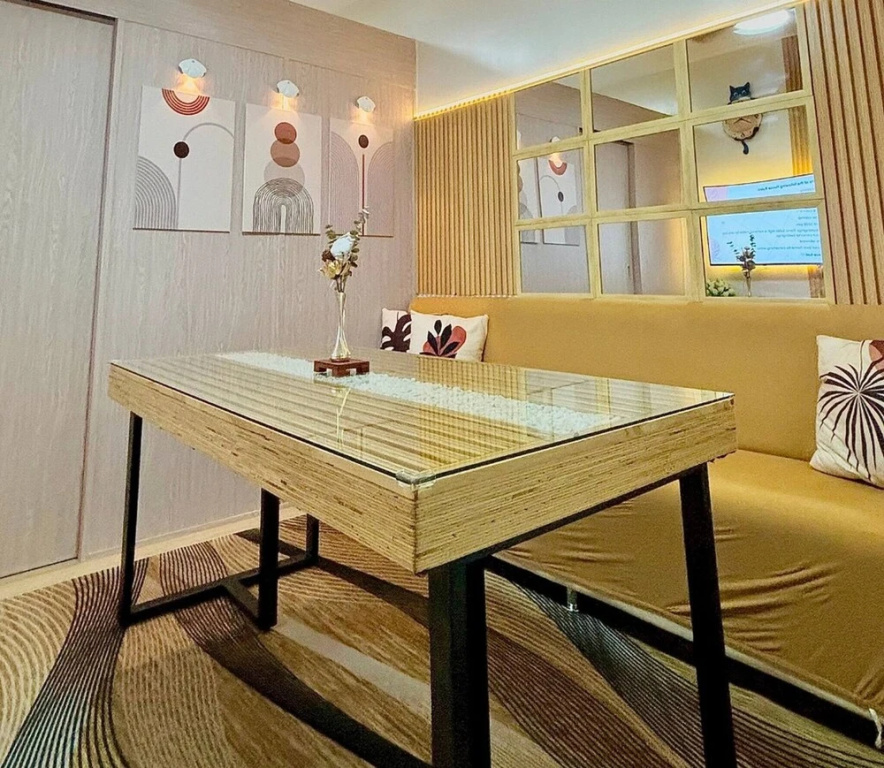 Aesthetic Cozy Stay With Ps4, Netflix & Coffee Nook - Elena Suites Staycation