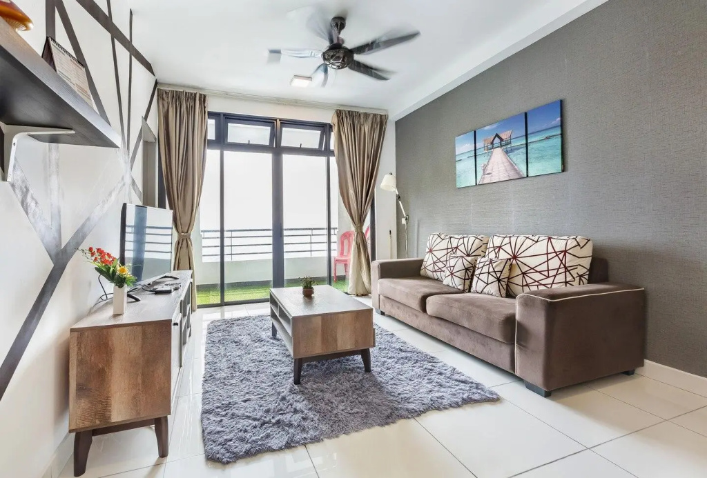 1Tebrau @ UHA 3BR 5pax Free WiFi Midvelley KSLCity