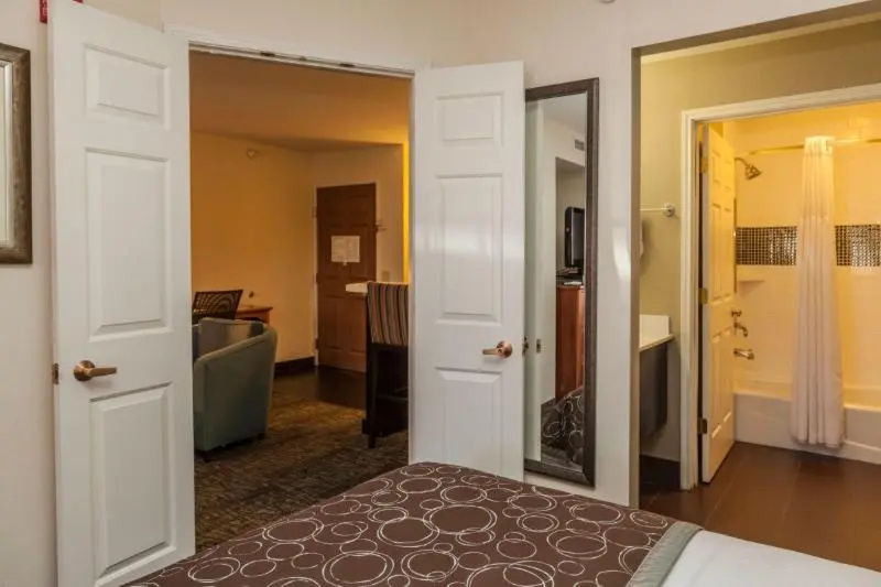 Staybridge Suites Colorado Springs North by IHG - Chambres