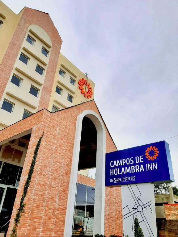 Campos De Holambra Inn