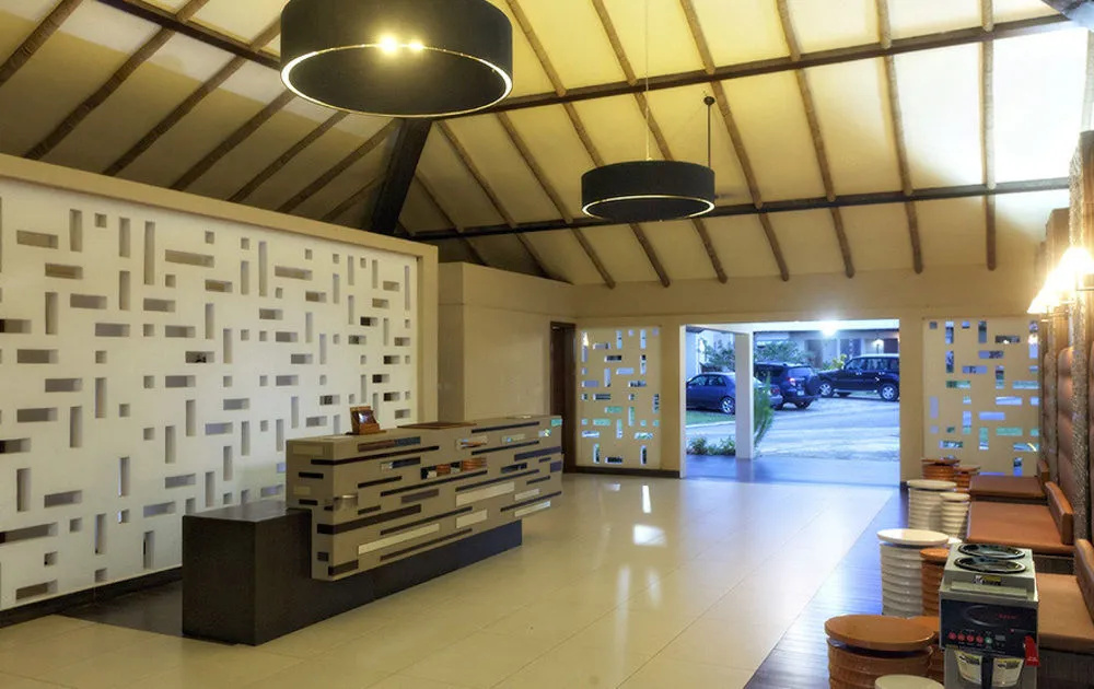 Lobby & Reception
