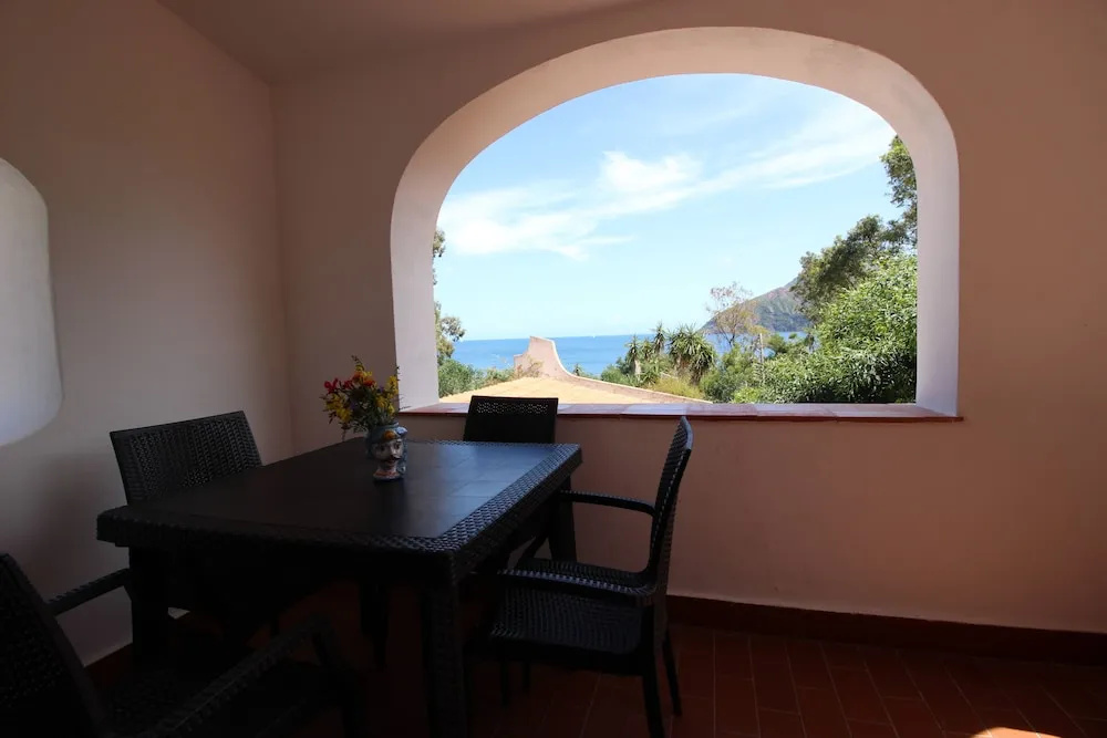 Vulcano Blu Residence - Chambres
