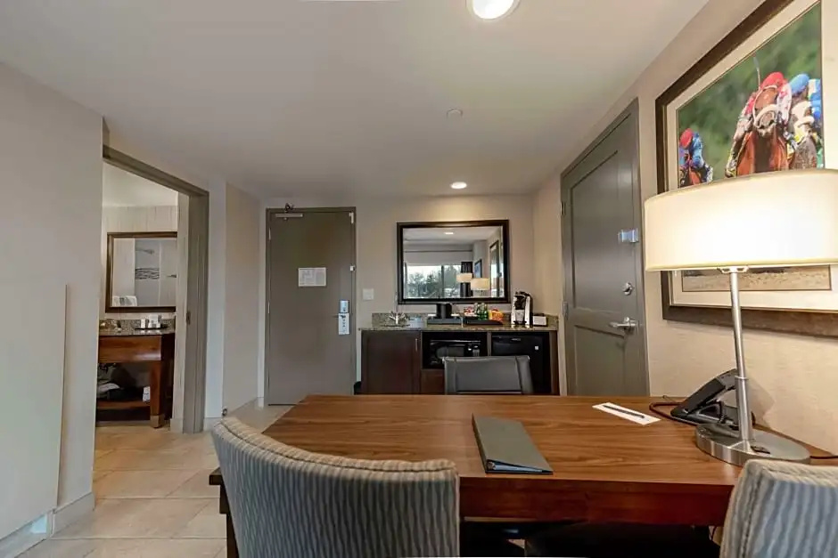 Embassy Suites Saratoga Springs - Chambres