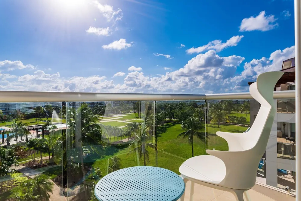 Casa Marbella Ocean View Penthouse 3 Bedroom Apts by RedAwning