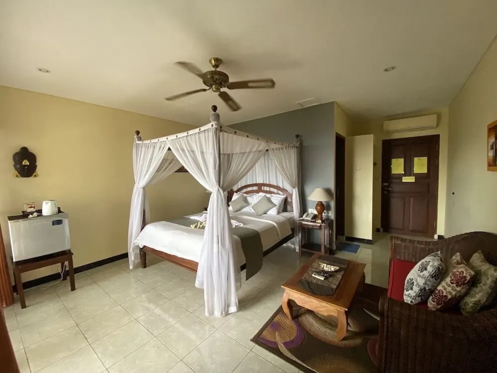 Deluxe room with balcony