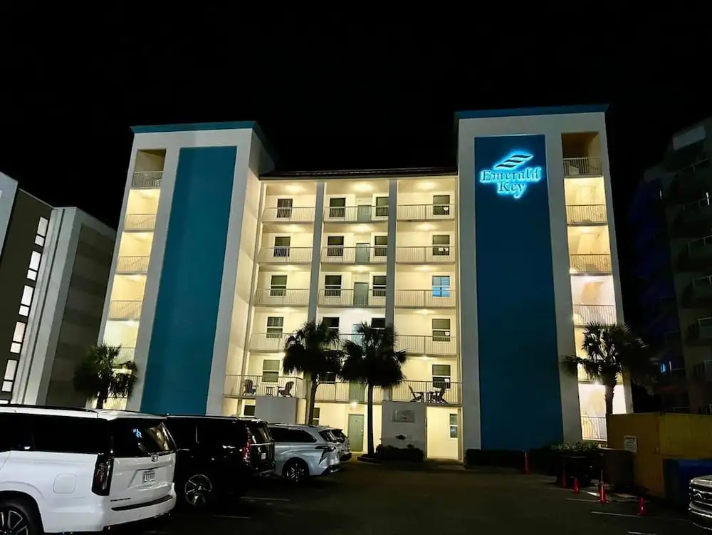 Emerald Key 603 Beachfront Balcony 6th Floor Corner Unit