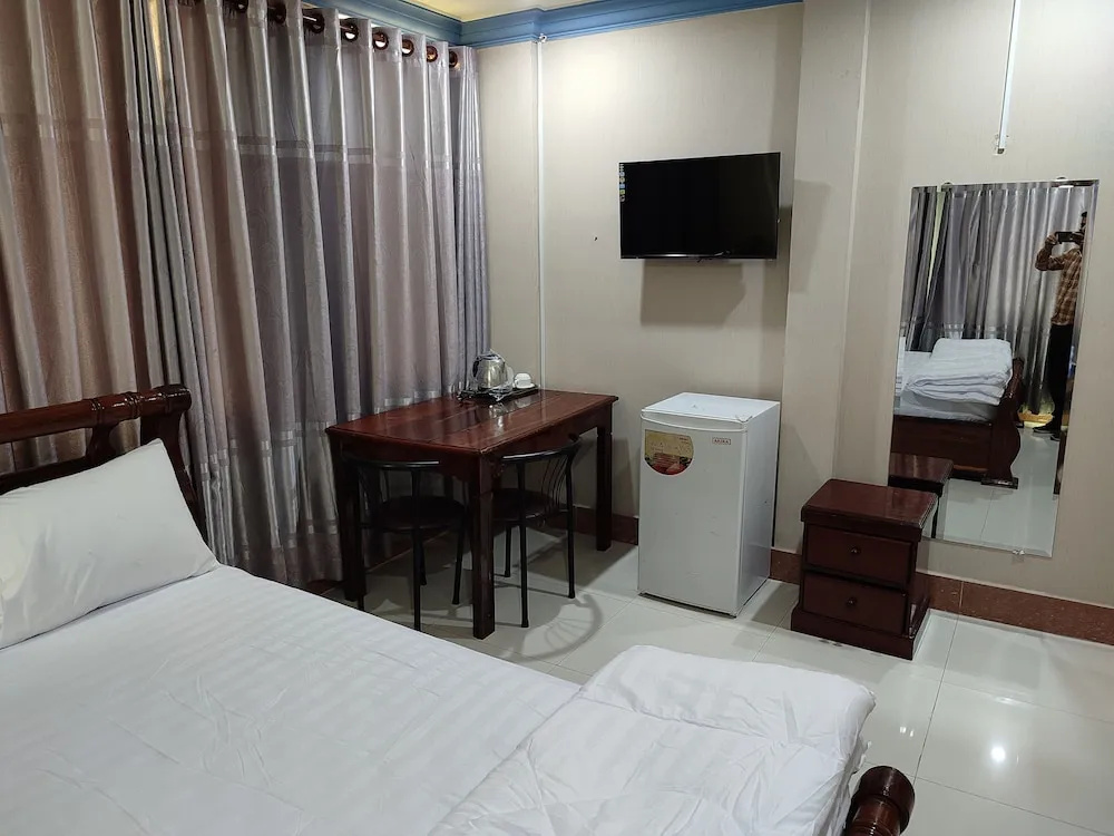 1 Bedroom Economy Double room (full double bed)