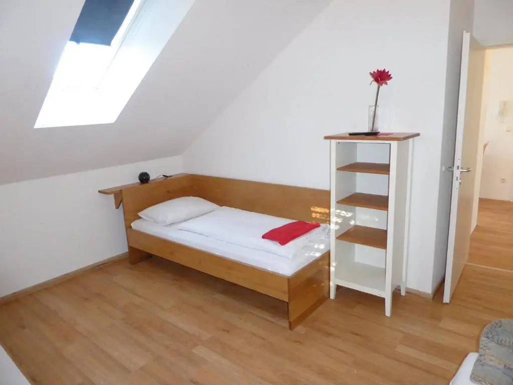 2 Bedrooms Apartment