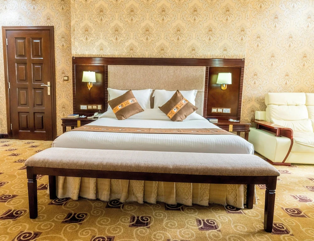 Executive Double room (full double bed)