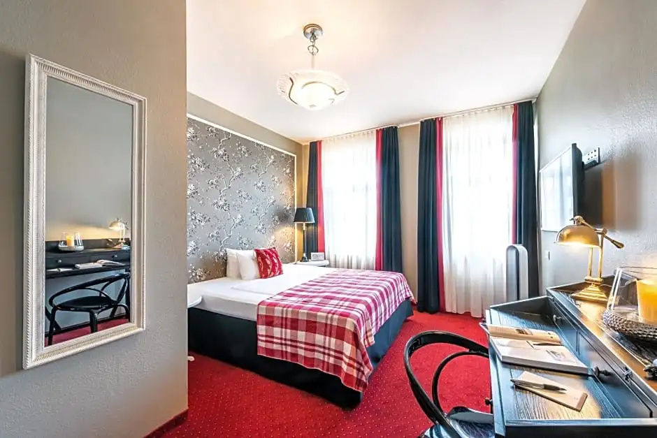 Hotel Würzburger Hof - Chambres