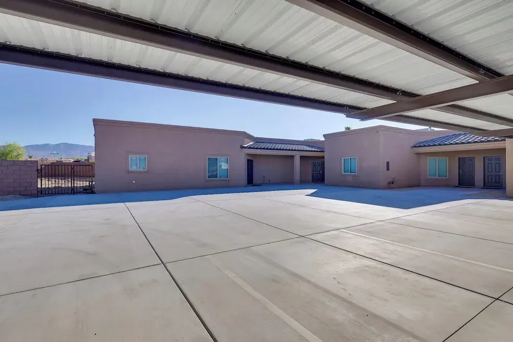 Desert Escape Near Lake Havasu & London Bridge!