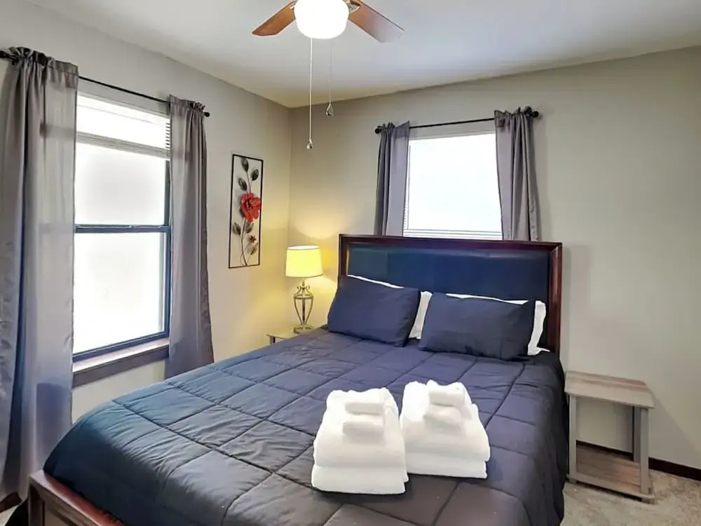 Knotty Pines Cabin by Ruidoso Vacation Rentals