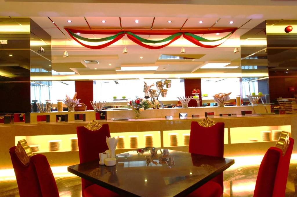 Food & Beverage