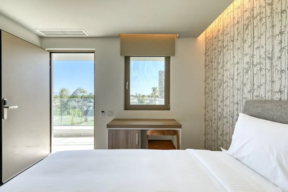 Economy room