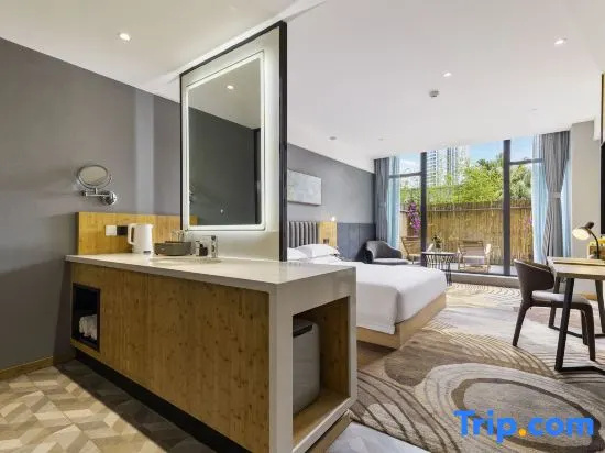 Standard Double room with courtyard view (full double bed)