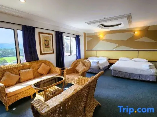 Quadruple Suite