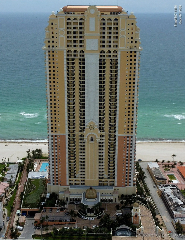 Beach & Waterfront