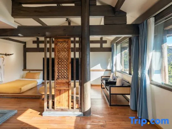 Family Suite with courtyard view