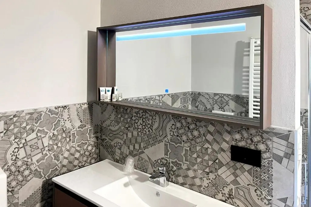 Continental Lovere - Chambres