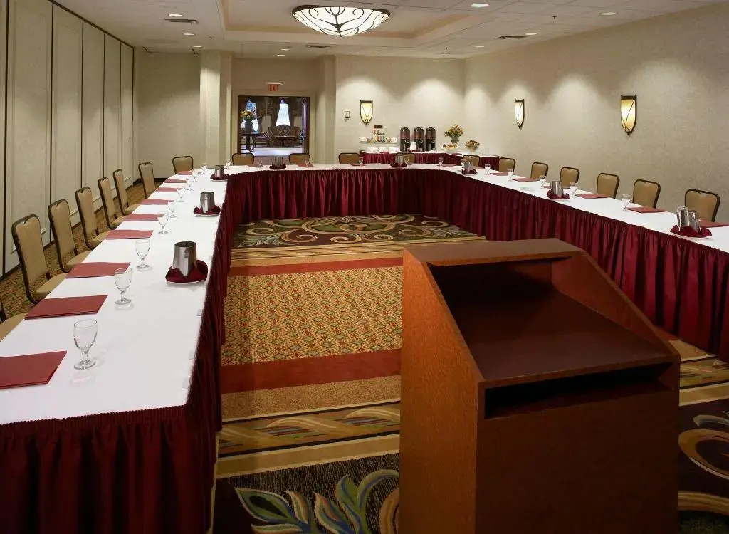 Clinton Inn Hotel & Event Center - Général
