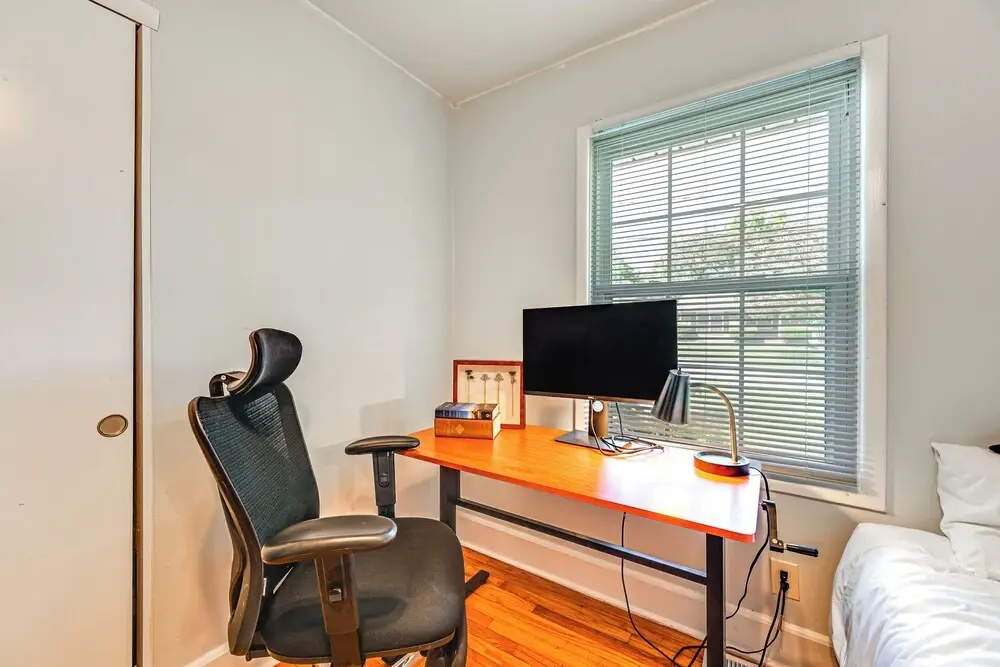 Eclectic Winston-salem Home: 3 Mi to Downtown! — фото 6