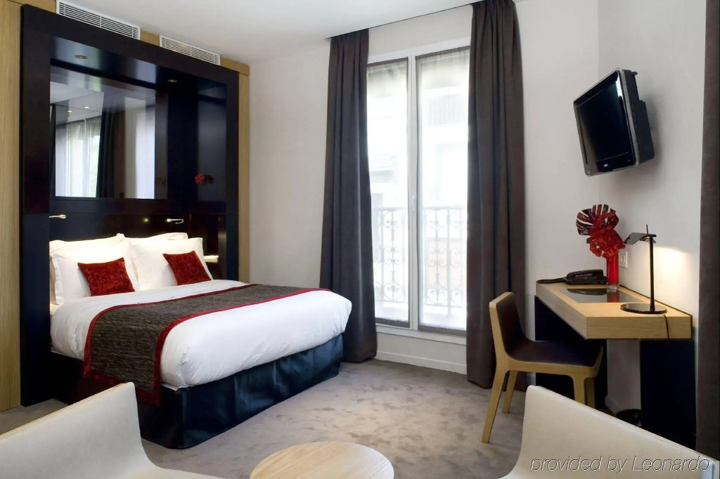 Hotel Marceau Champs Elysees — фото