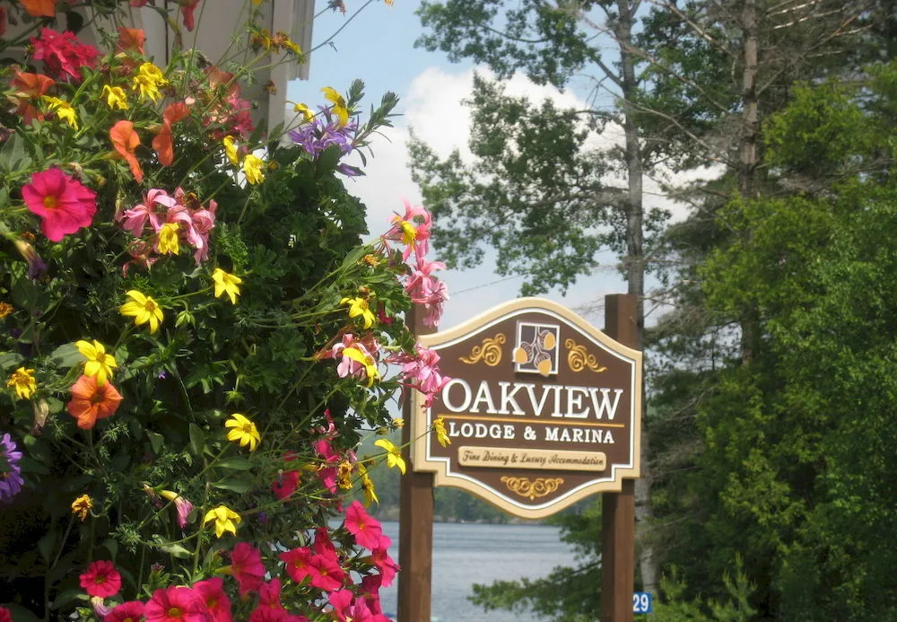 Oakview Lodge & Marina