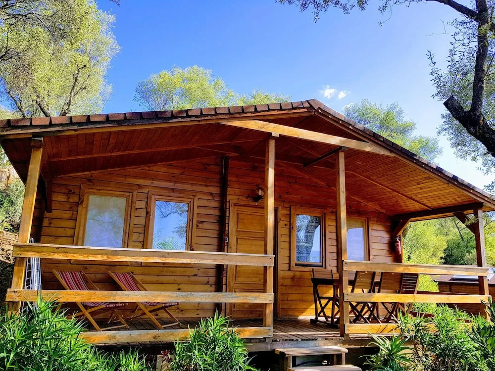 1 Bedroom Luxury Chalet with balcony and with sea view