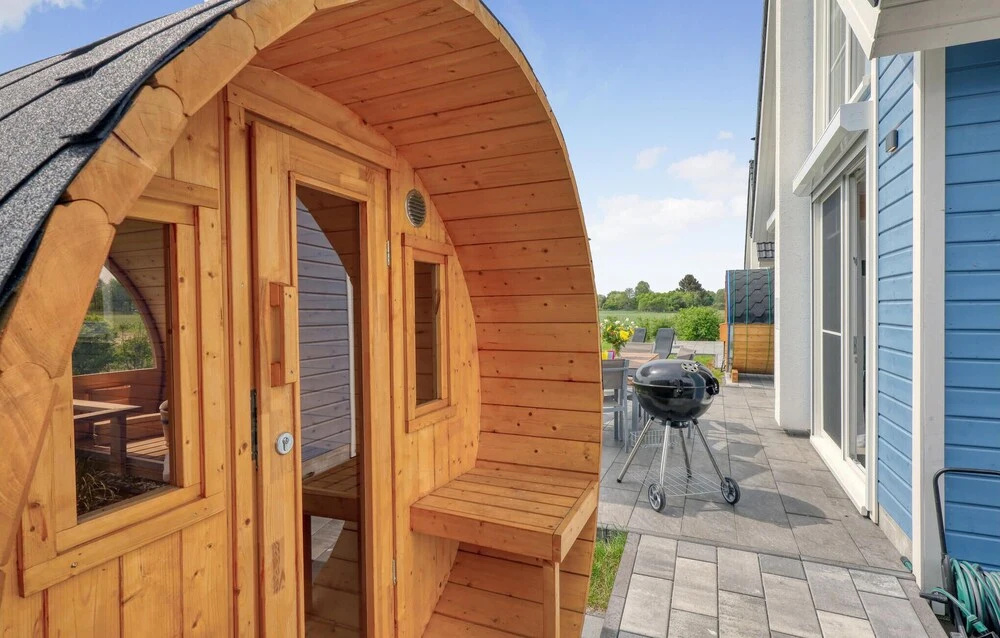 Stunning Home in Zerpenschleuse With 2 Bedrooms, Wifi and Sauna